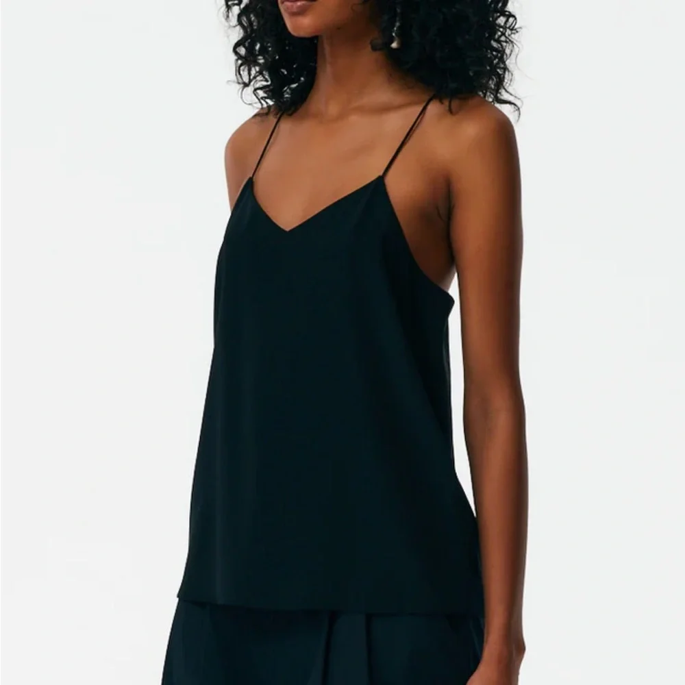 COPY - Tibi Classic Silk Cami Tank in Red, size 2 - Picture 4 of 5